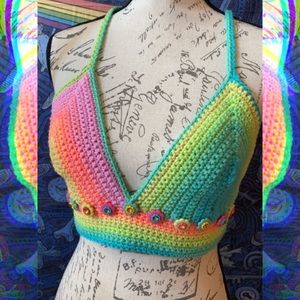 Flower crochet crop top